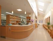 とがさき動物病院　待合室