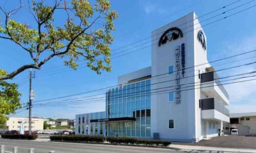 井笠動物医療センター　倉敷マスカット通り動物病院　外観1